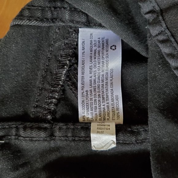 Art Class - Girls' Mini Skirt Side Seam Denim - Size S 6/6X Black Wash - Picture 2 of 10